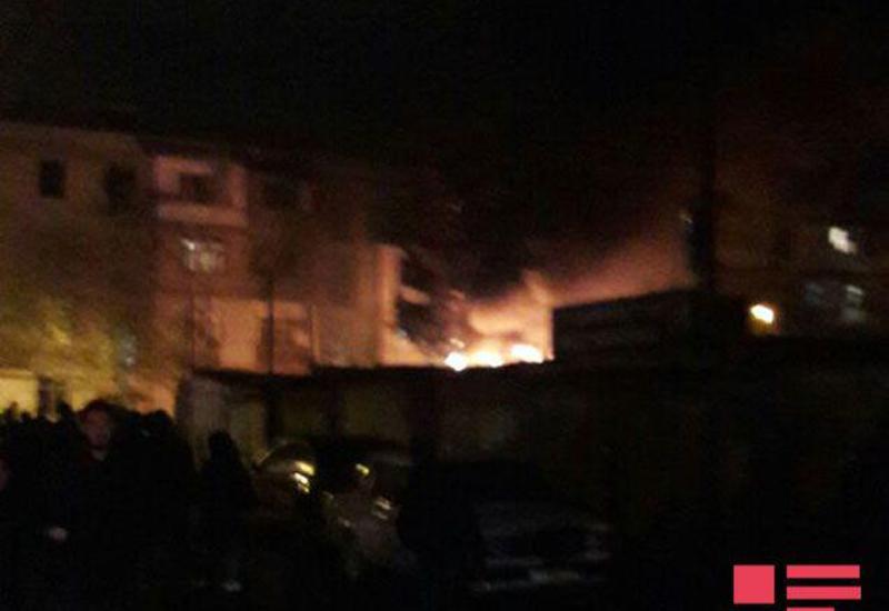 Bakıda “Metropark” ticarət mərkəzinin yaxınlığında partlayış baş verib