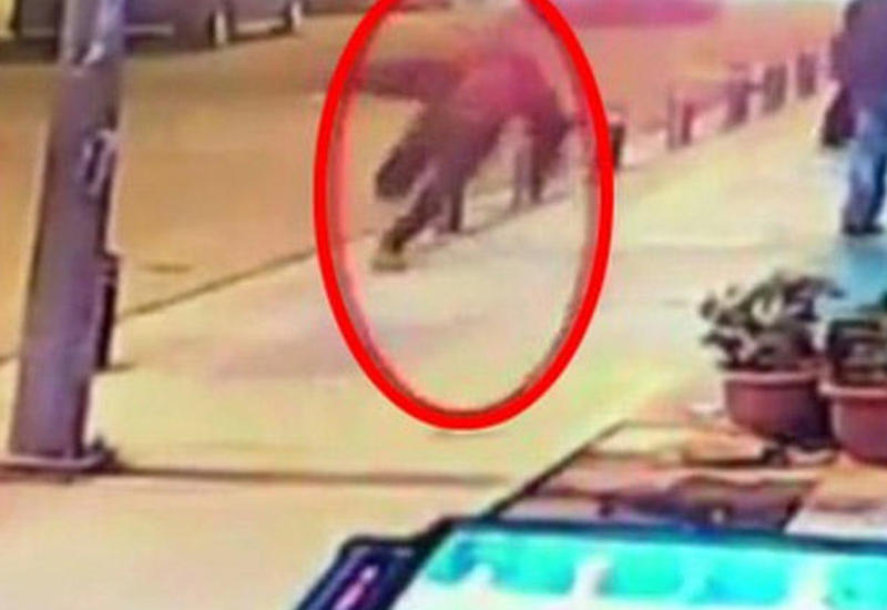 İstanbulda silahlı şəxs avtomobildən atəş açdı: