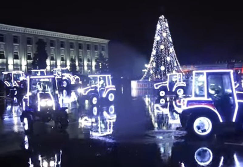 Белорусские тракторы "станцевали" вальс и танго