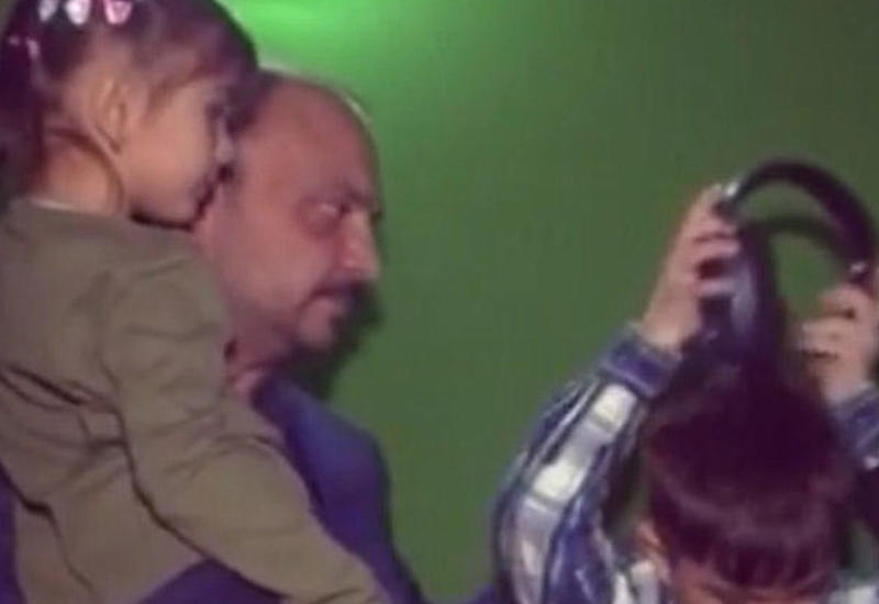 Anar Nağılbaz övladları ilə