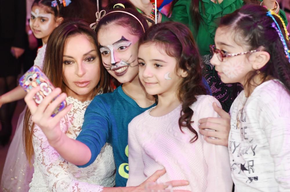 Фонд Гейдара Алиева организовал традиционное праздничное веселье для детей