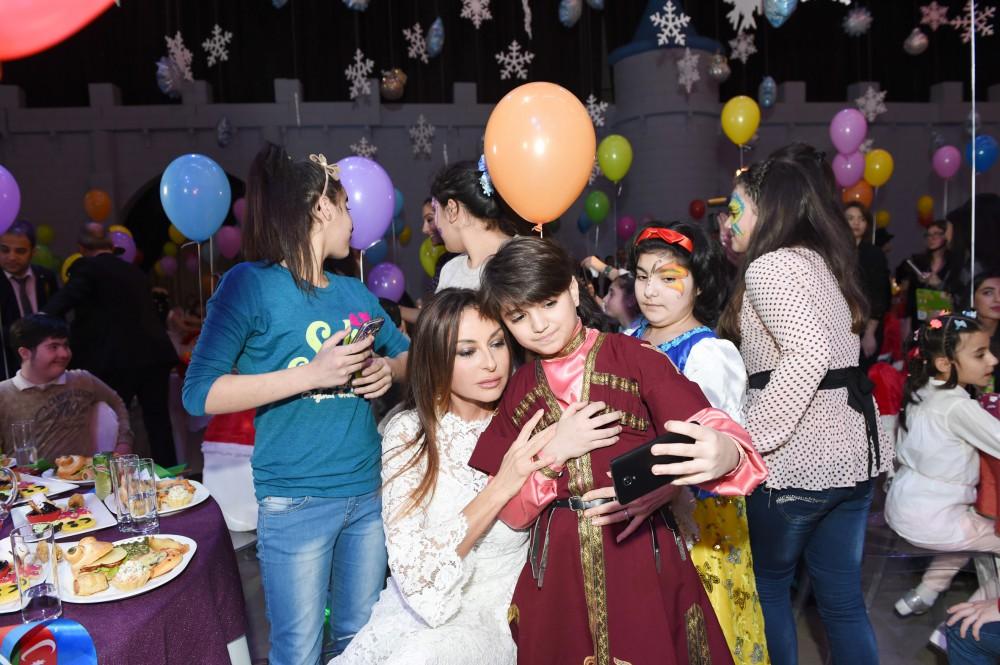 Фонд Гейдара Алиева организовал традиционное праздничное веселье для детей