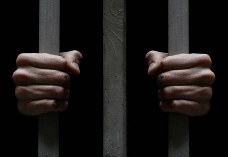 Французский рэпер снял клип в настоящей тюрьме на мобильный телефон