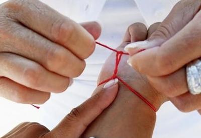 5 фактов о красной нити на руке, о которых вы не догадывались