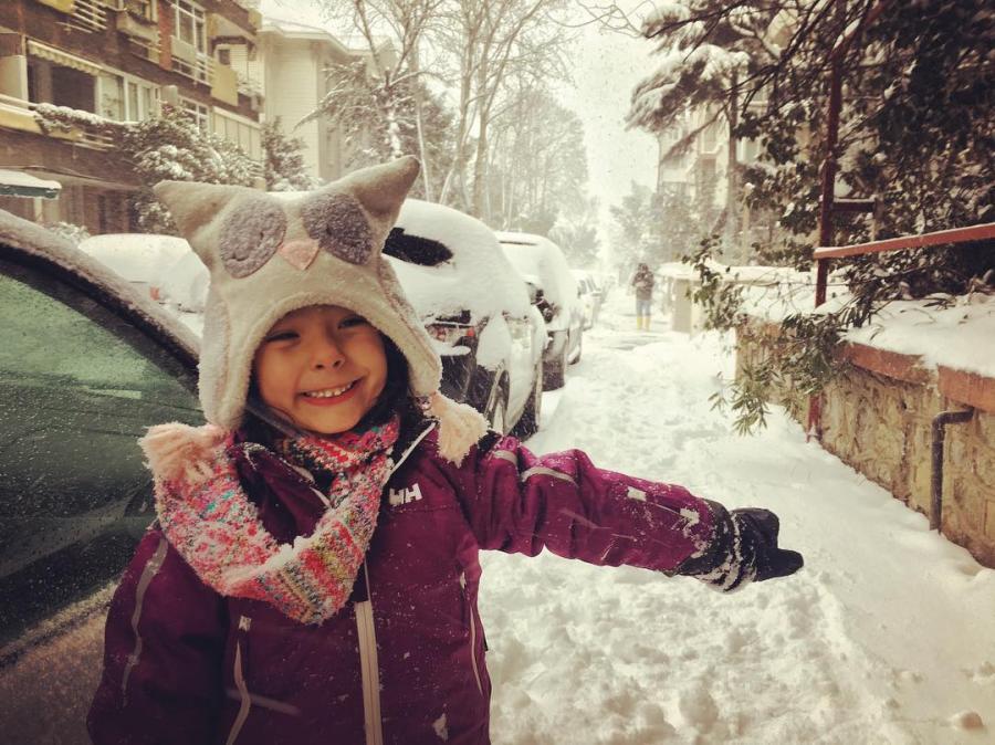 Tuba Büyüküstün əkizlərini göstərdi