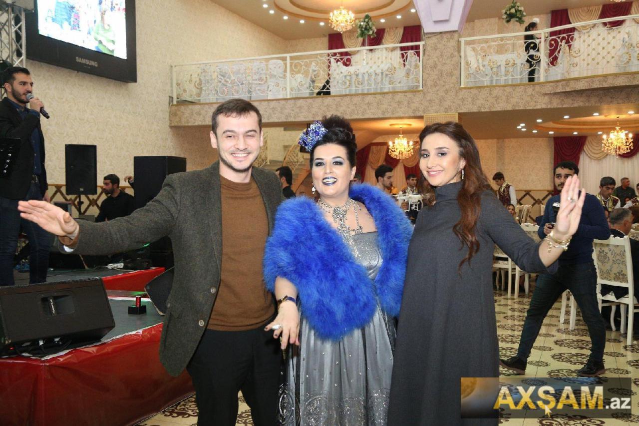 Elza yeni doğulan nəvəsi üçün qonaqlıq edib