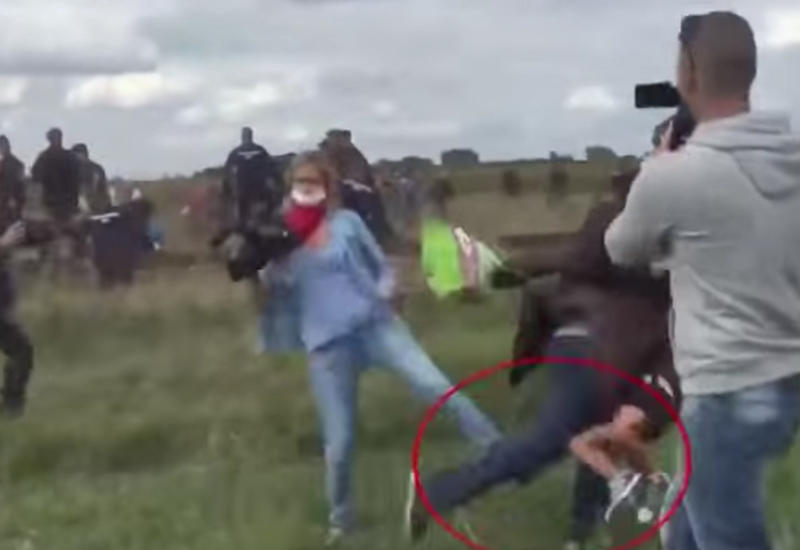 Венгерская журналистка, поставившая подножку сирийскому беженцу, получила три года