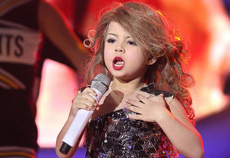 7-летняя "Тейлор Свифт" покорила жюри шоу талантов