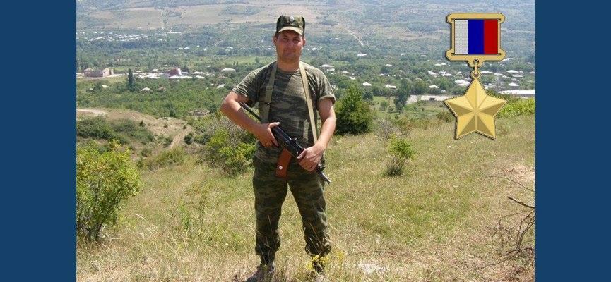 Bu tatar oğlu 200 İŞİD-çiyə qarşı təkbaşına döyüşdü