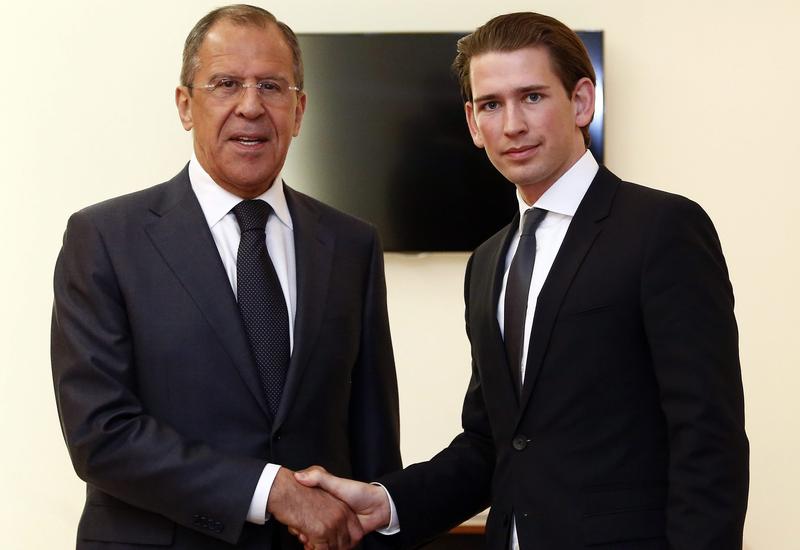 Главы МИД Австрии и России обсудили карабахский конфликт