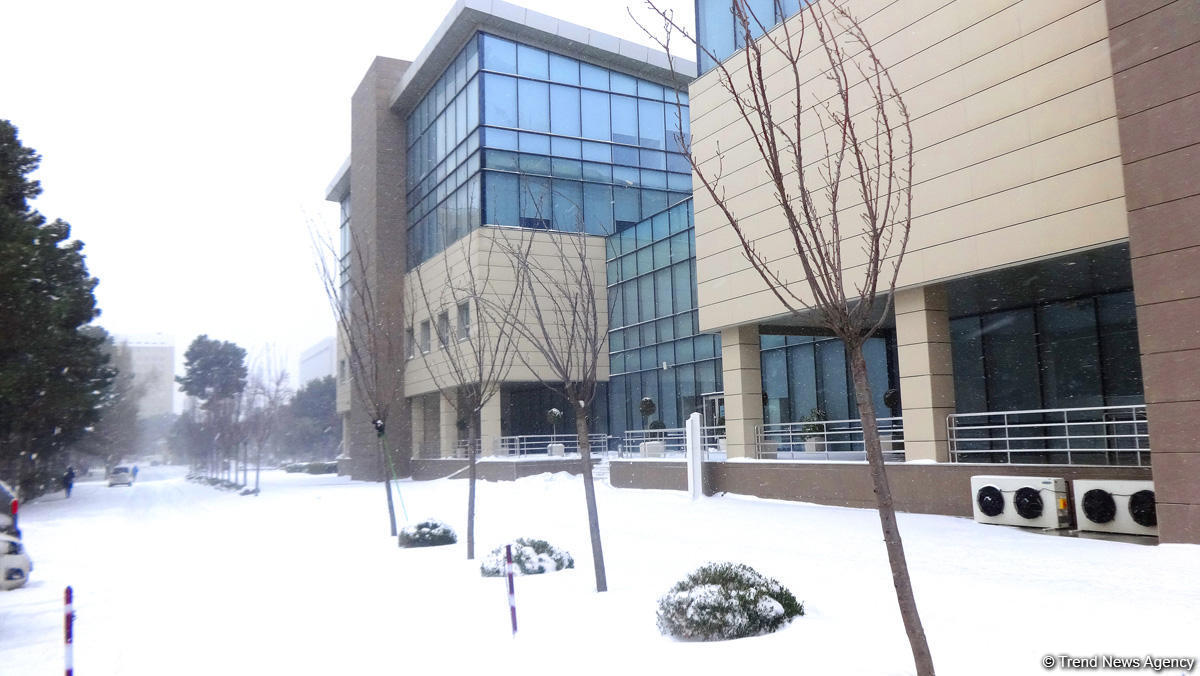 Баку в белоснежном одеянии