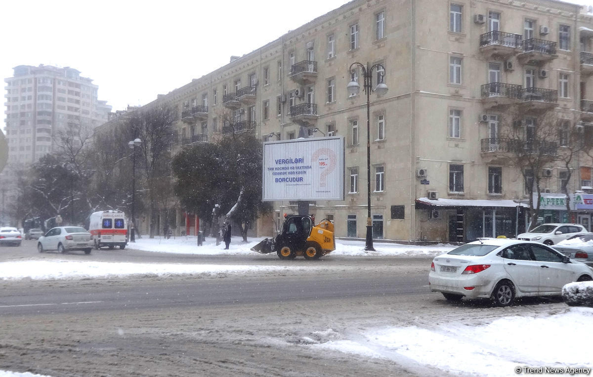 Баку в белоснежном одеянии