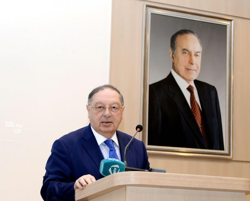Состоялась конференция, посвященная юбилею выдающегося государственного и научного деятеля Азиза Алиева