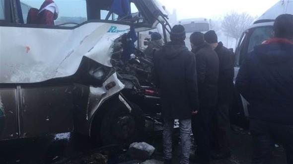 В Турции столкнулись 40 автомобилей