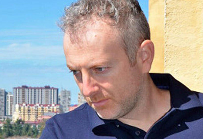 Лапшину предоставлена возможность звонить по телефону