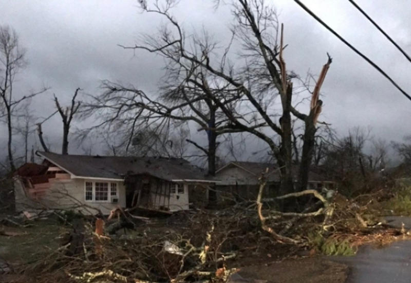 Торнадо в Луизиане, десятки пострадавших