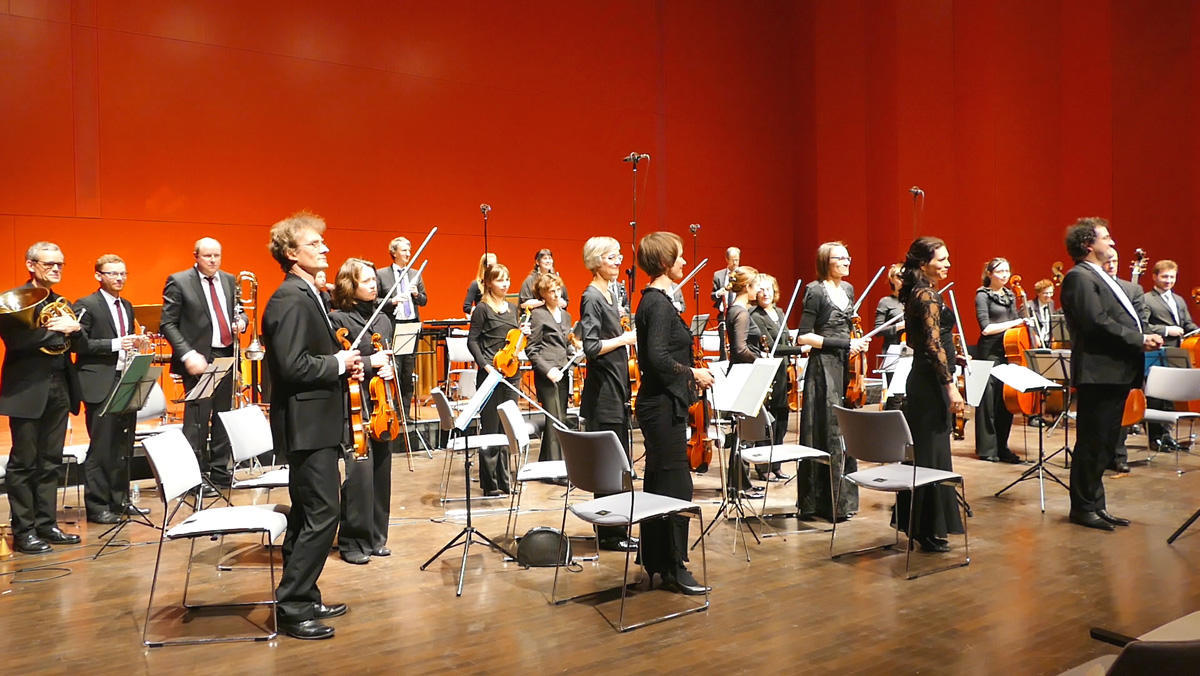 Немецкое издательство Hans Sikorski опубликовало материал о Франгиз Ализаде