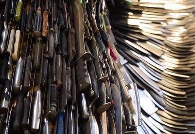 Необычный памятник жертвам колото-резаных ранений - 3 ФОТО