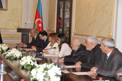 Daha 12 dini icmaya maliyyə yardımı ayırılıb