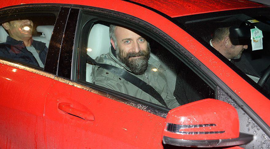 Burak nişanlısı ilə "Kara Sevda"nın aktyorunun ad günündə