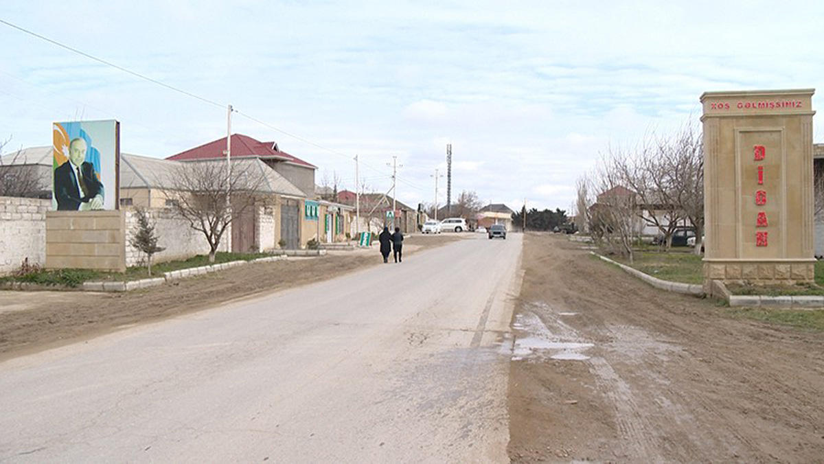 Ремонтируется одна из дорог в Абшеронском районе