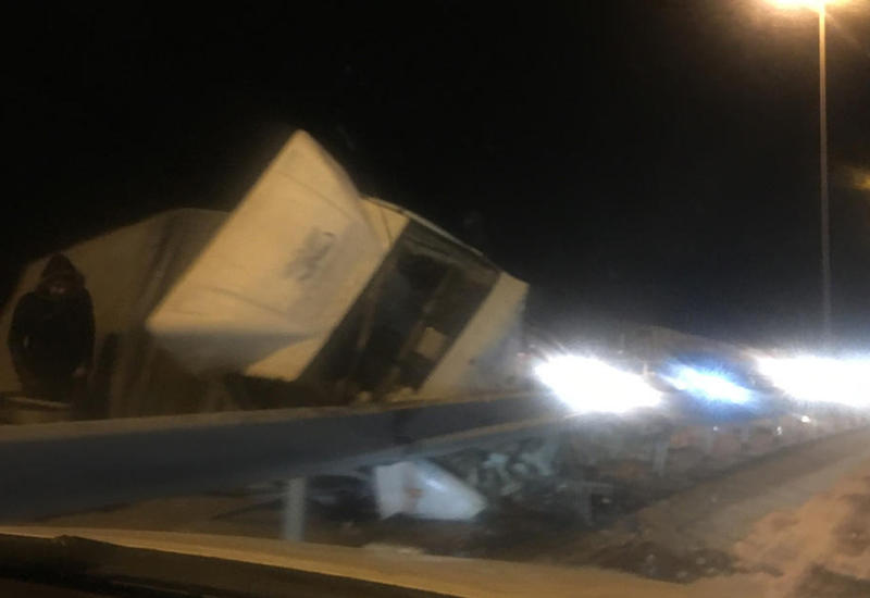 Bakı-Sumqayıt yolunda ağır qəza