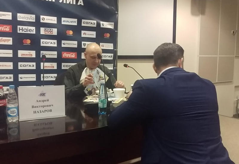 Спортивный журналист съел свою газету из-за ошибочного прогноза