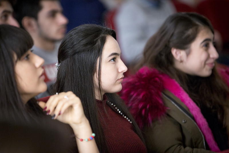 Спортивные послы IV Игр исламской солидарности провели первую встречу со студентами