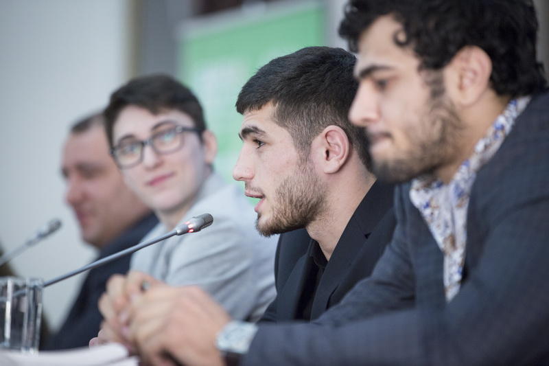 Спортивные послы IV Игр исламской солидарности провели первую встречу со студентами