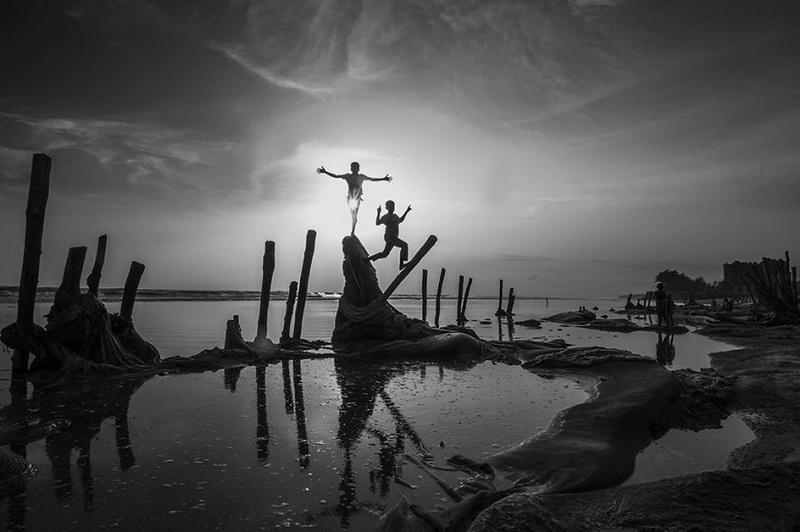 Потрясающие работы конкурса чёрно-белой детской фотографии B&W Child Photography