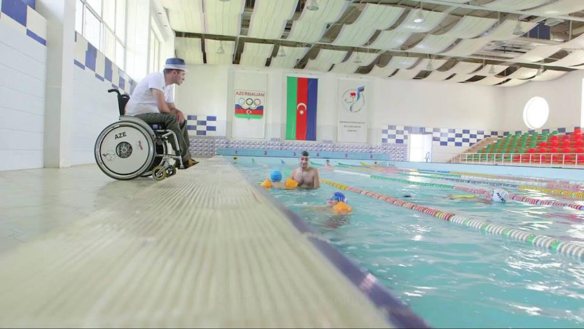 Снят фильм об азербайджанском паралимпийце, который любит экстрим