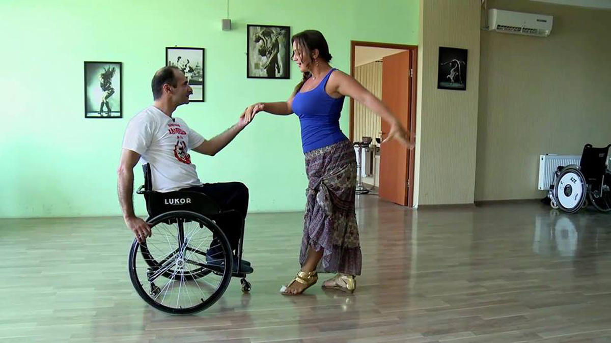 Снят фильм об азербайджанском паралимпийце, который любит экстрим