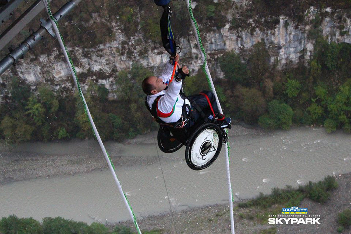 Снят фильм об азербайджанском паралимпийце, который любит экстрим