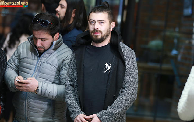 Yerli məşhurlar mükafat gecəsində