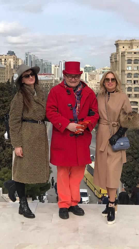 Rusiyalı aparıcının Bakı gəzintisi
