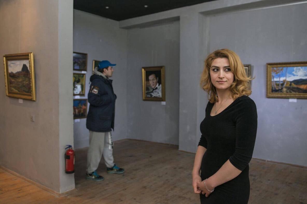 В Баку открылась выставка Бориса Щетинкина "Несовременный взгляд"