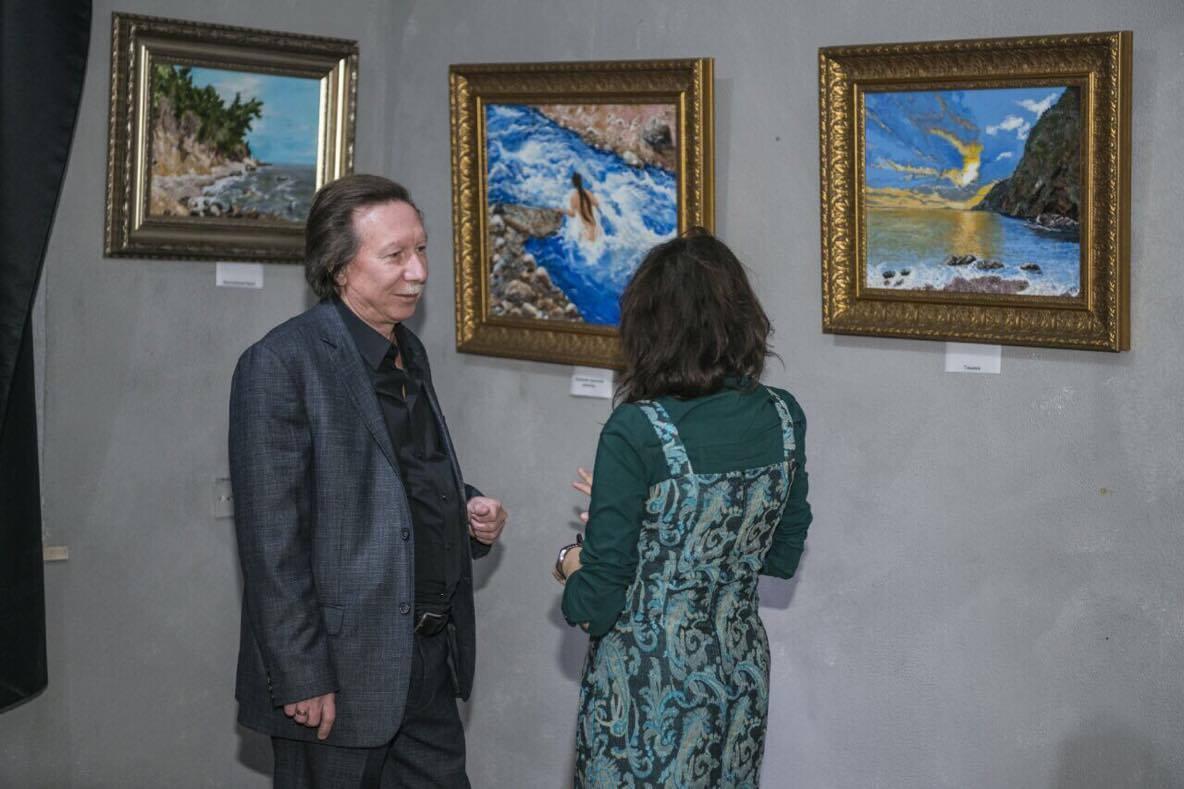 В Баку открылась выставка Бориса Щетинкина "Несовременный взгляд"