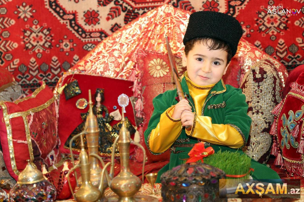 "Hər il qızımla ağzımıza su alıb qapı pusuruq"