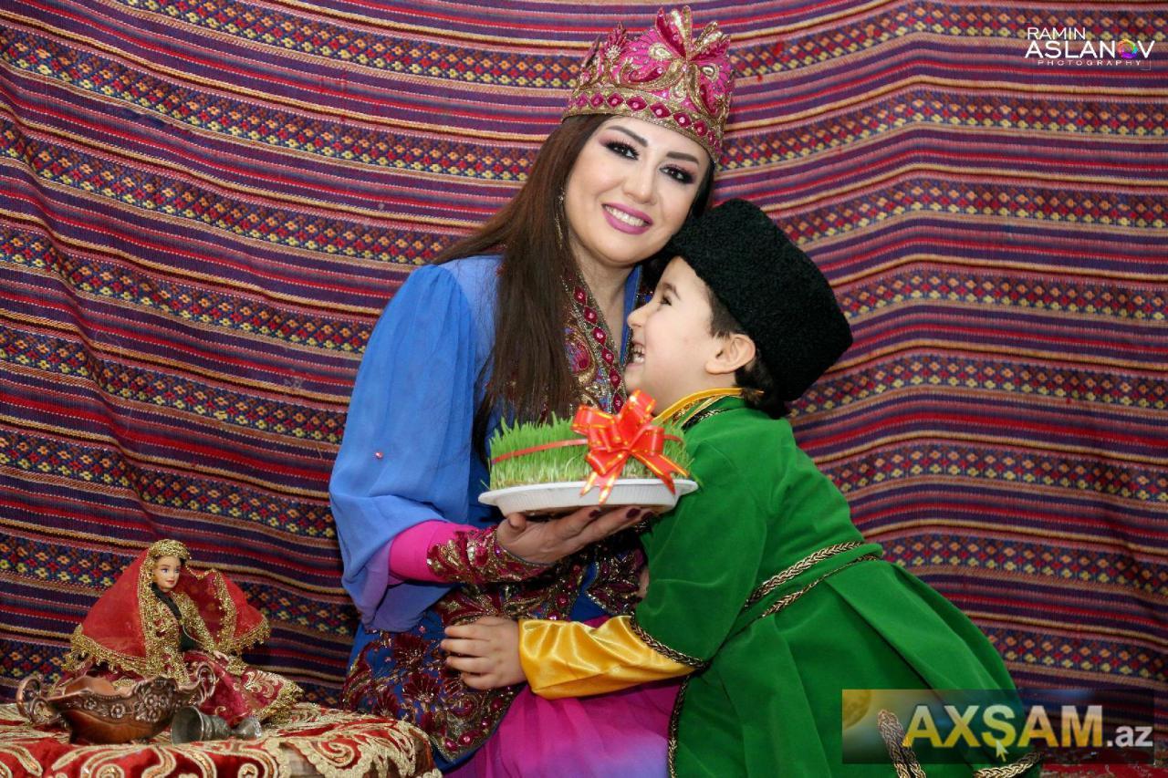 "Hər il qızımla ağzımıza su alıb qapı pusuruq"