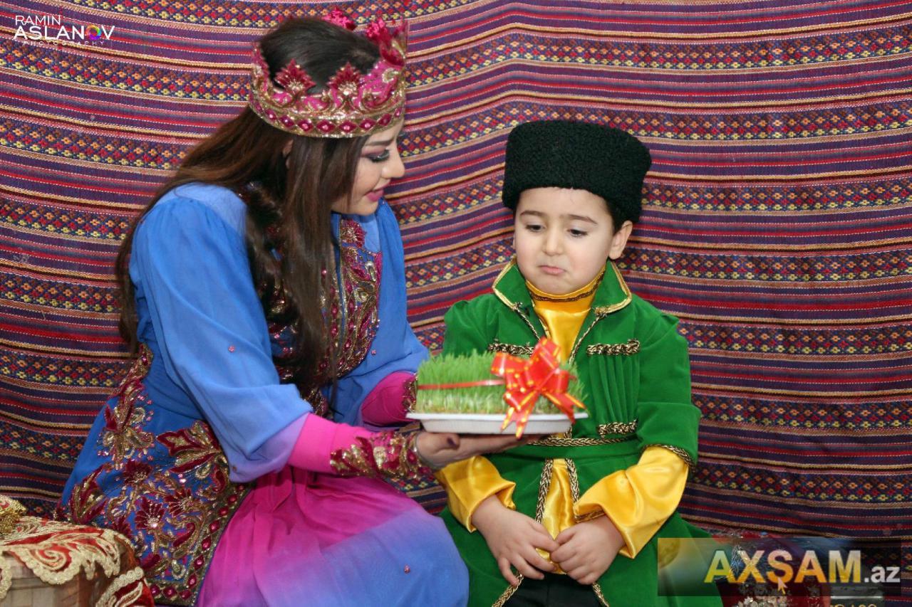 "Hər il qızımla ağzımıza su alıb qapı pusuruq"