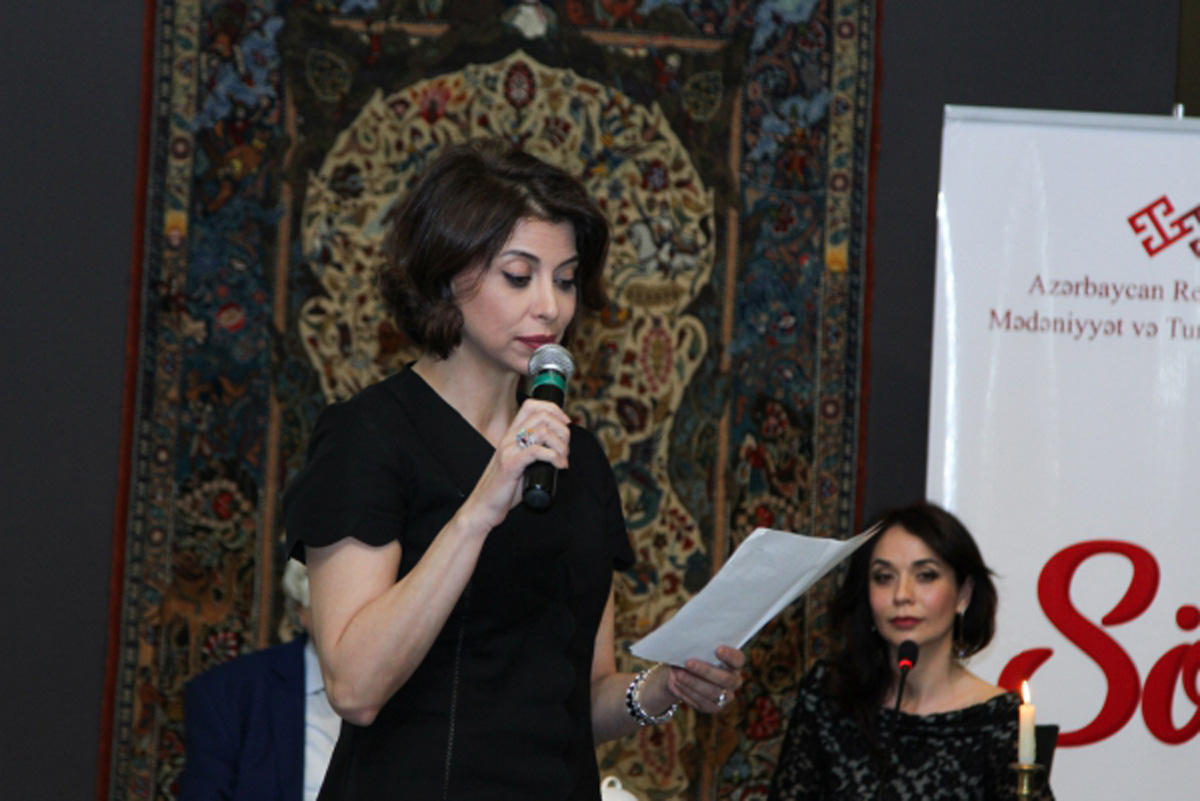 В Баку прошла встреча с народным писателем Анаром