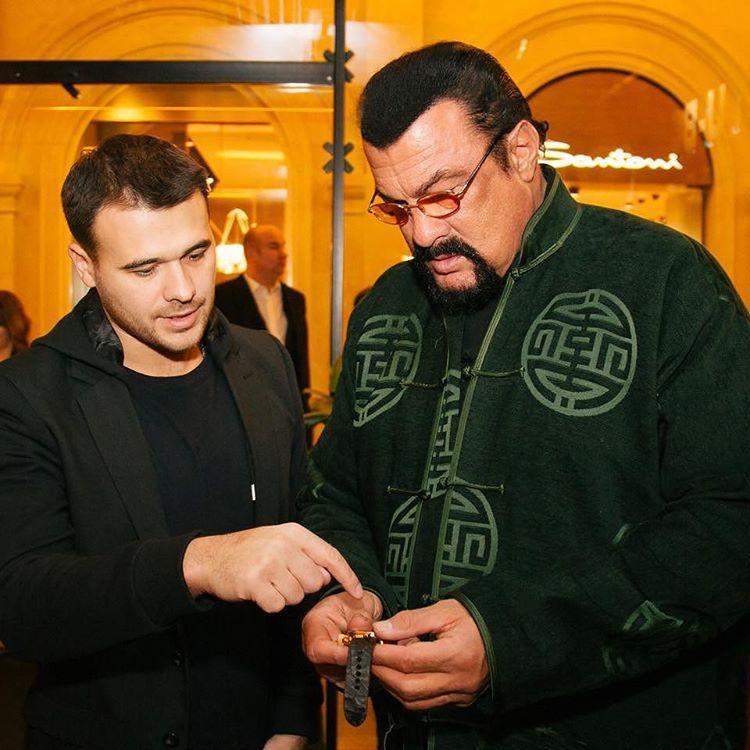 Стивен Сигал записал клип с азербайджанским певцом EMINом