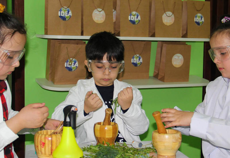 "Uşaqlar üçün ekoloji laboratoriya" çərçivəsində təlim keçirilib