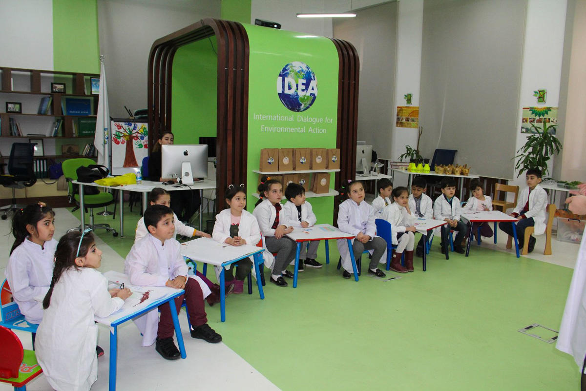 "Uşaqlar üçün ekoloji laboratoriya" çərçivəsində təlim keçirilib