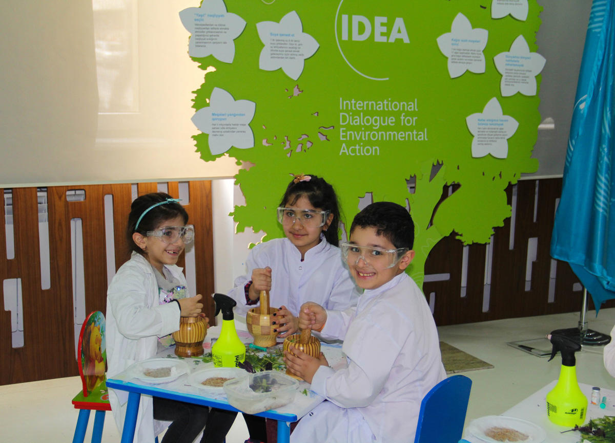 "Uşaqlar üçün ekoloji laboratoriya" çərçivəsində təlim keçirilib