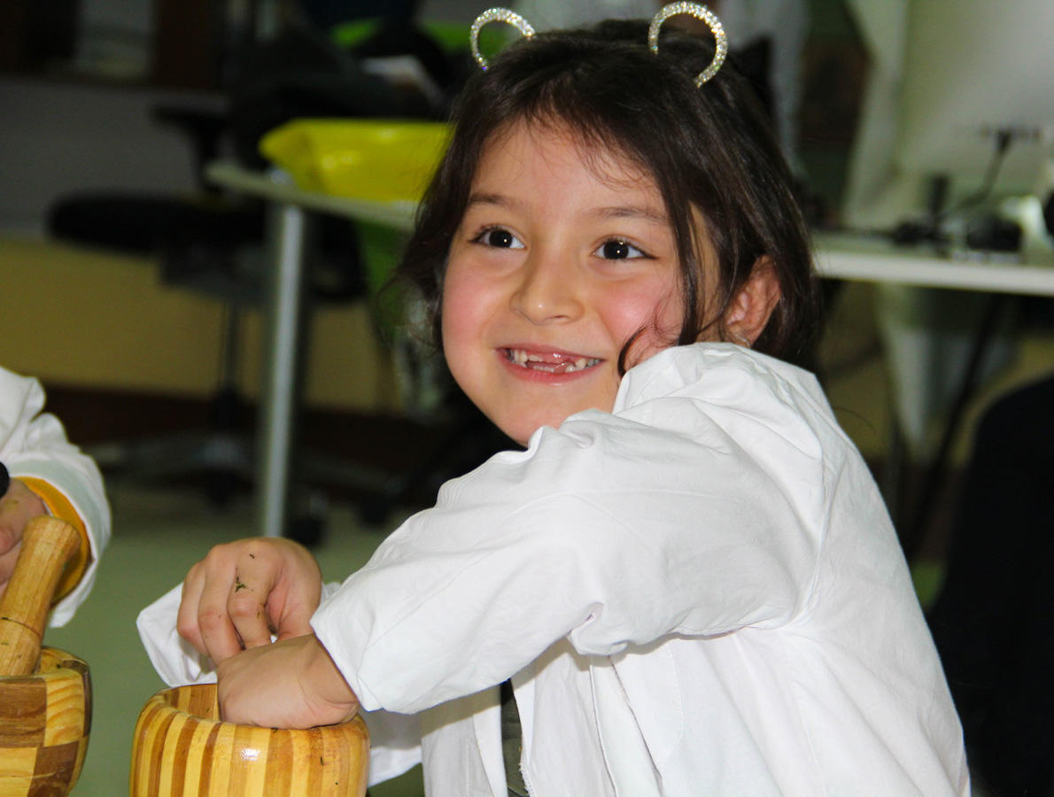 "Uşaqlar üçün ekoloji laboratoriya" çərçivəsində təlim keçirilib