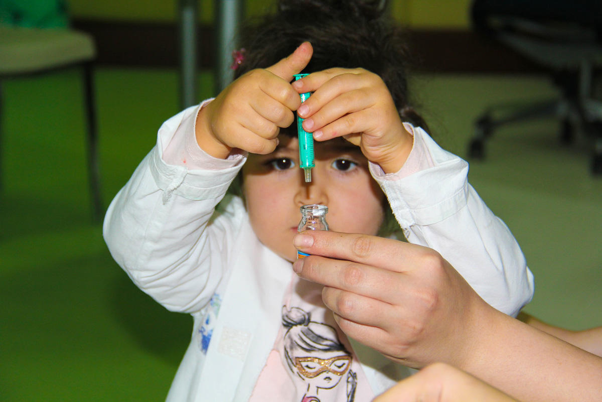 "Uşaqlar üçün ekoloji laboratoriya" çərçivəsində təlim keçirilib