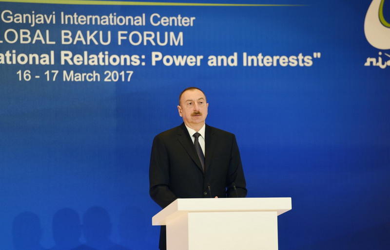 Президент Азербайджана Ильхам Алиев и Первая леди Мехрибан Алиева приняли участие в V Глобальном Бакинском форуме