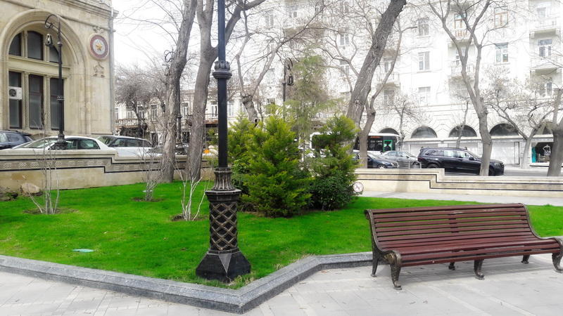 Весенняя прогулка по парку Сабира