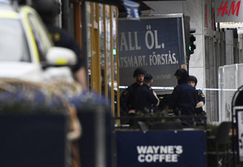 В грузовике, наехавшем на людей в Стокгольме, нашли взрывчатку